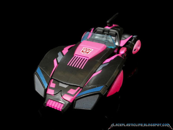 SDCC 2015   Combiner Hunters Arcee And Chormia  Exclusive Transformers Pictorial Reviews  (16 of 38)